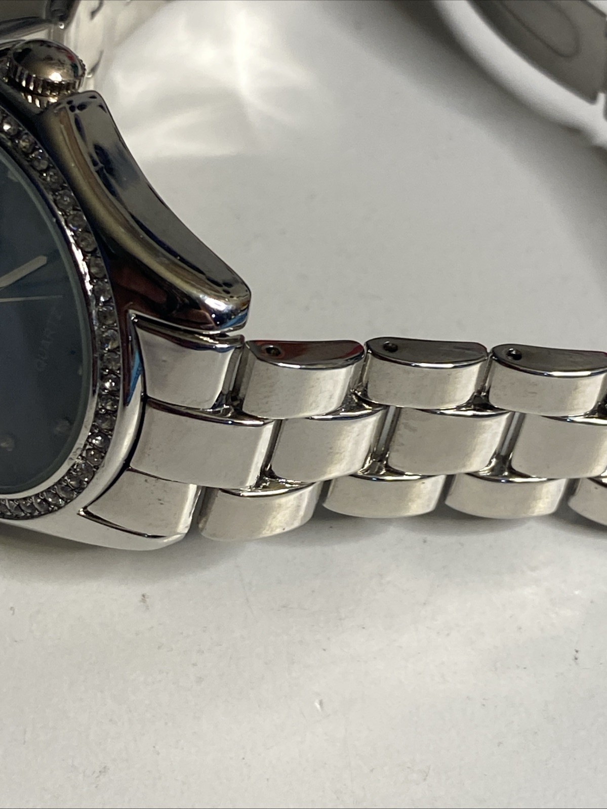 Bora Watch Womens Silver Tone Gem Set Bezel Round Dial 37mm New Battery