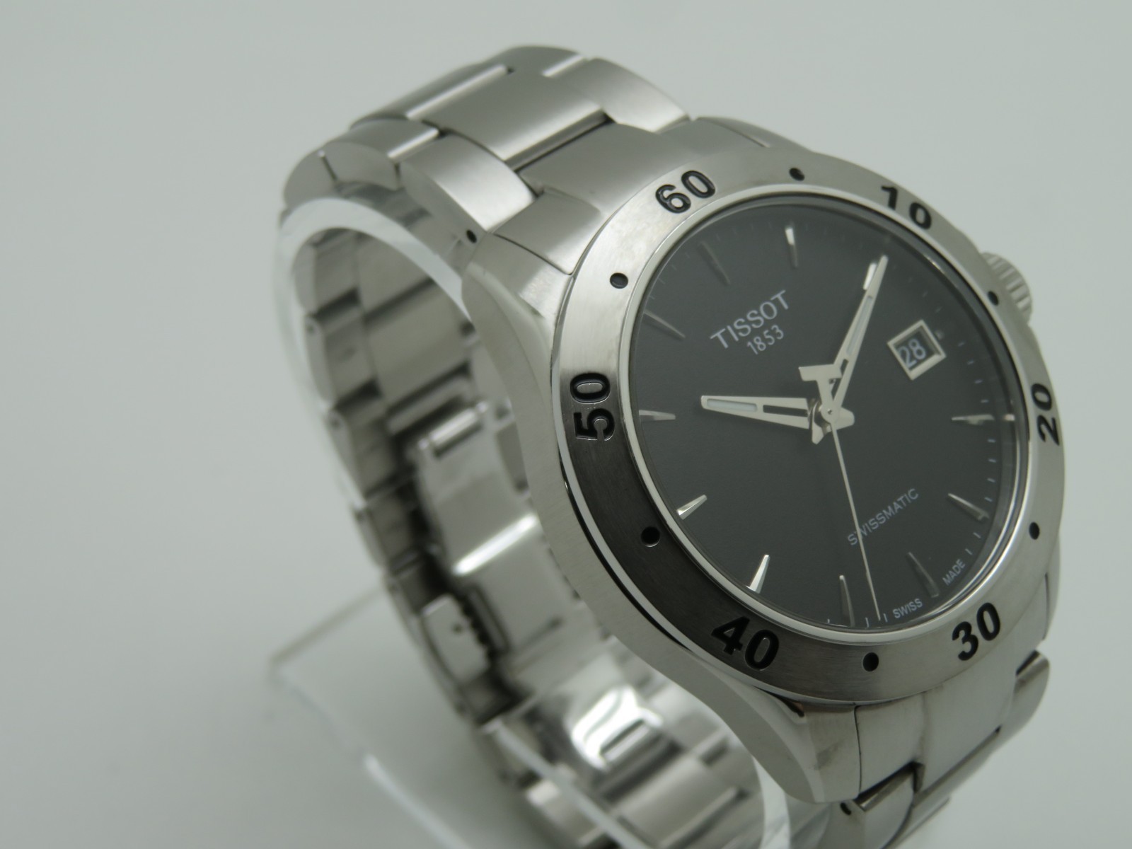 2019 Tissot V8 Swissmatic T106.407.A Men’s 43mm St.Steel Automatic Wristwatch