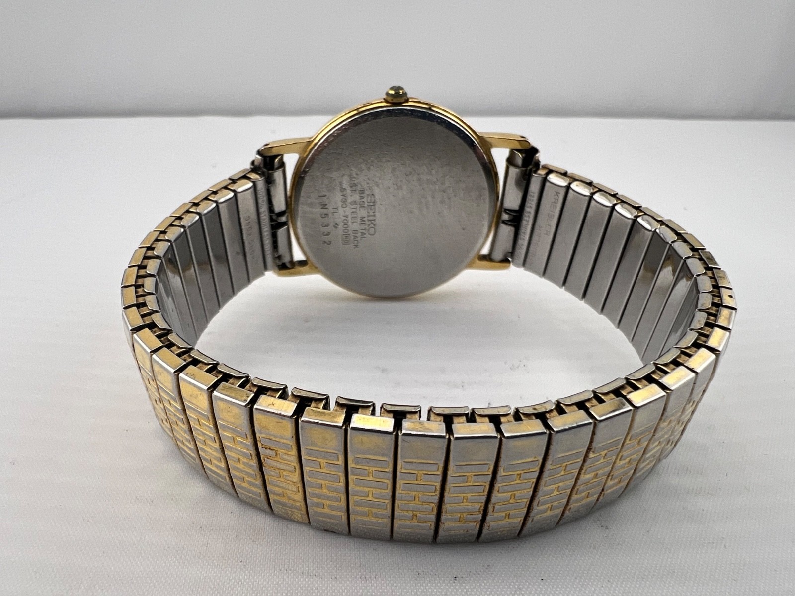 Vintage SEIKO Quartz 5Y30-7000, Roman and Arabic Numeral 24hr Dial-Runs Strong