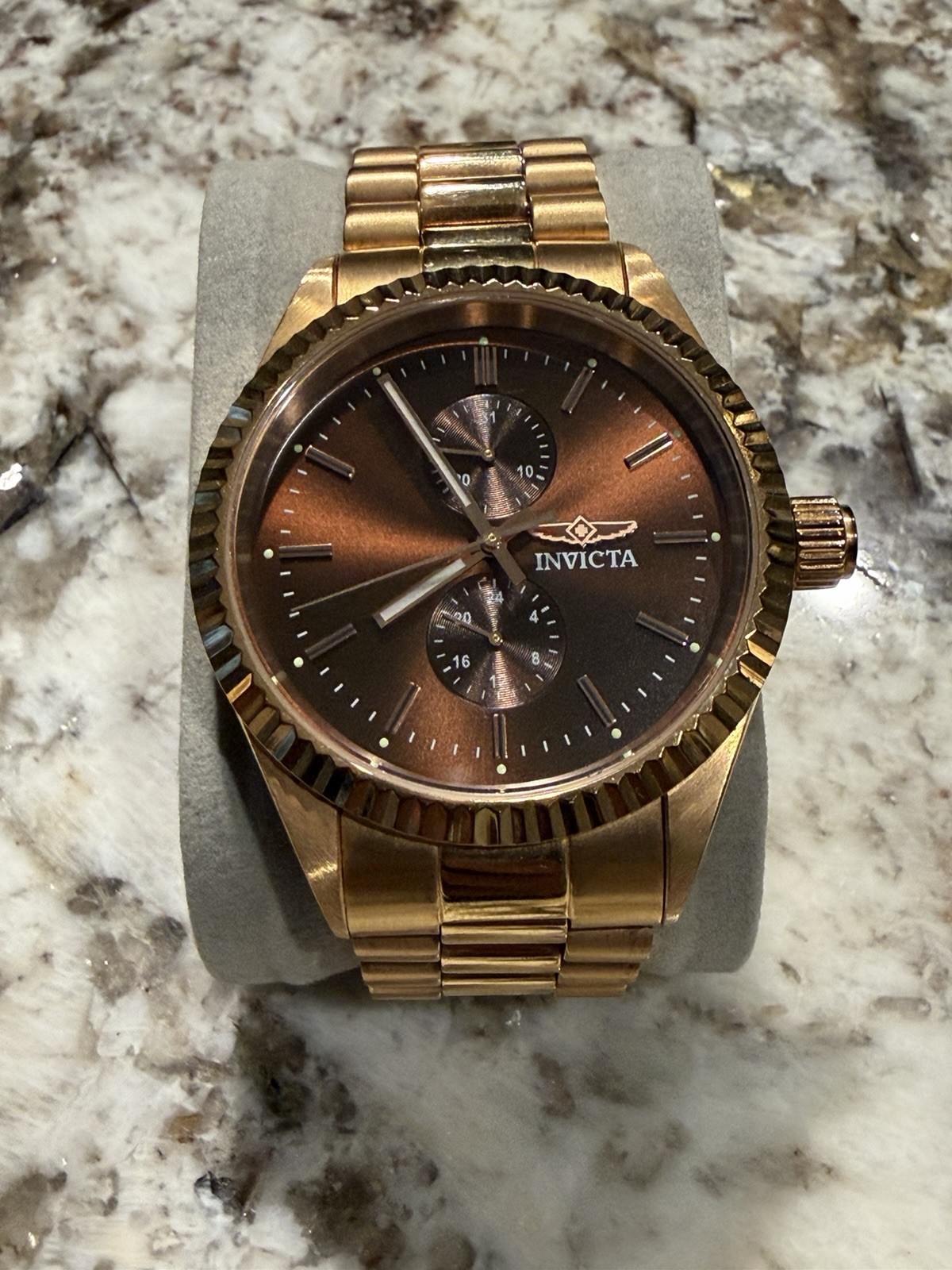 Invicta Men’s Quartz Chronograph Wristwatch Rose Gold Tone Brown Sunburst Dial