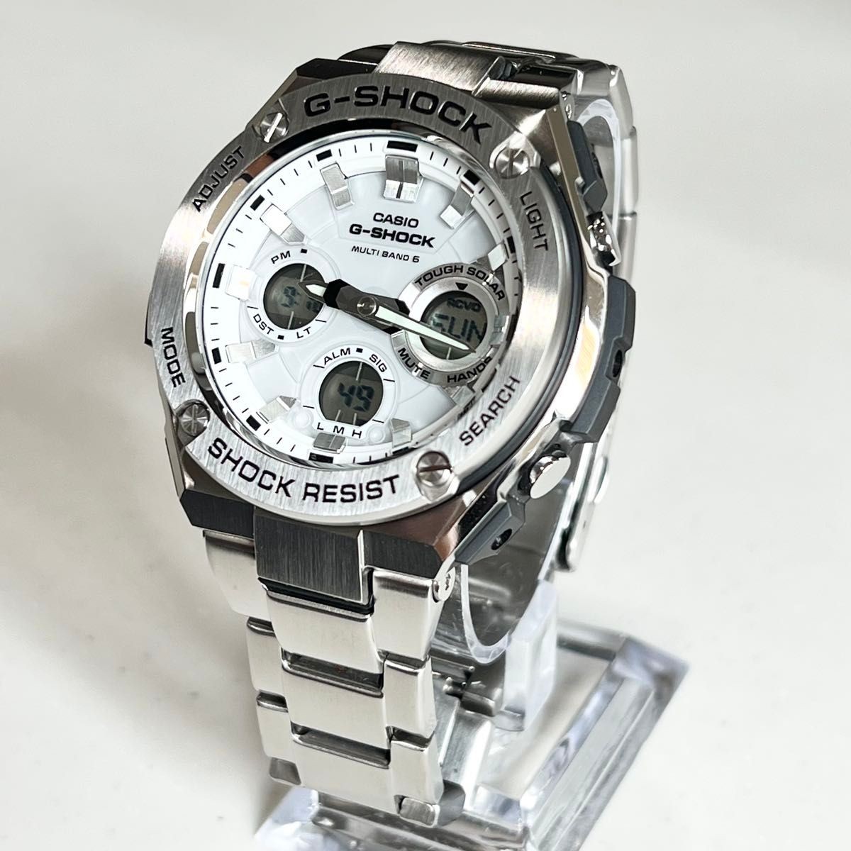 CASIO G SHOCK GST W110D Radio Solar White Metal Band with Box
