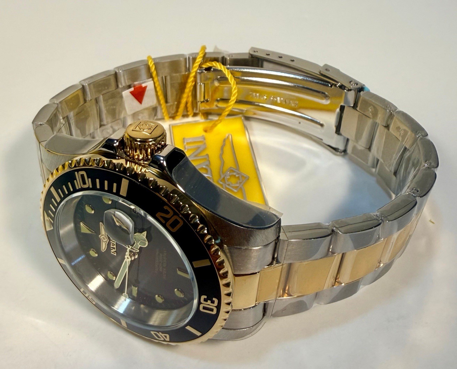 26973 Invicta Pro Diver Coastpath Men’s 40mm Steel Gold Two-Tone Quartz Watch