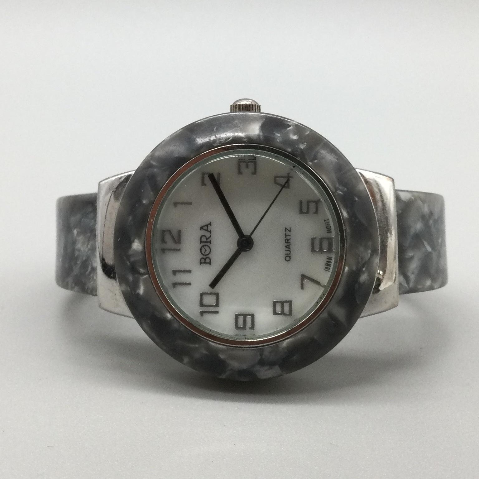 Bora Womens Watch 37mm White Dial Gray Marbled Resin Bangle New Battery