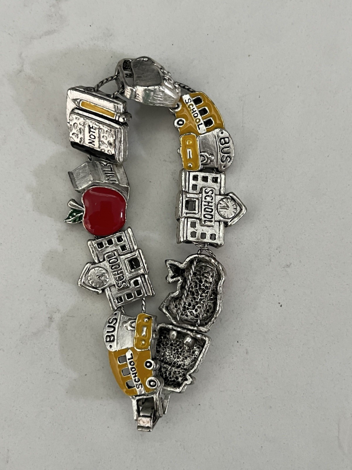 Geneva Women’s Vintage Quartz Analog Bracelet Watch White Dial with 2 bracelets