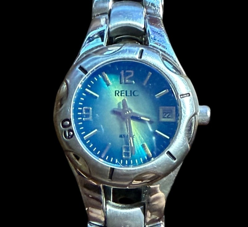 Relic Women’s Quartz Watch Silver Tone Bracelet Blue Green Dial Date Display