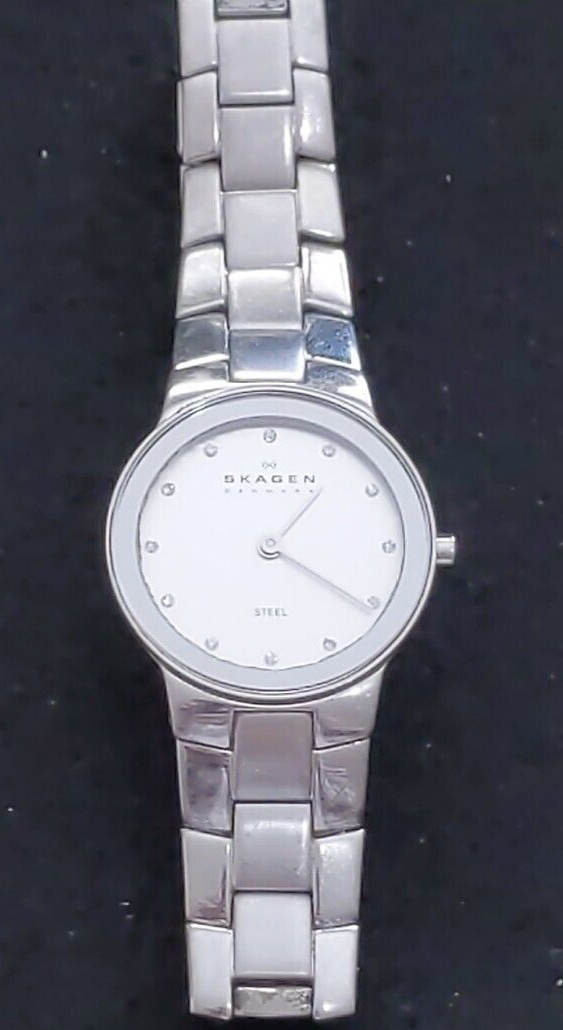 Skagen 430SSXD Ladies Stainless Quartz Mineral Crystal Wristwatch