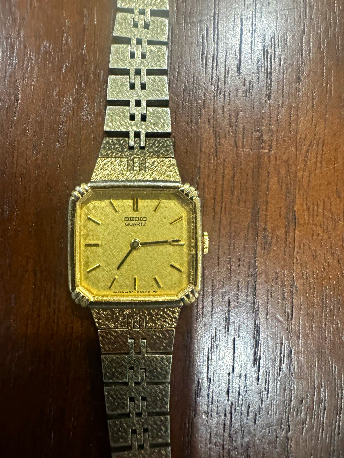 Vintage Seiko Quartz 1400-5529 Gold Tone Square Watch Integrated Bracelet Untest
