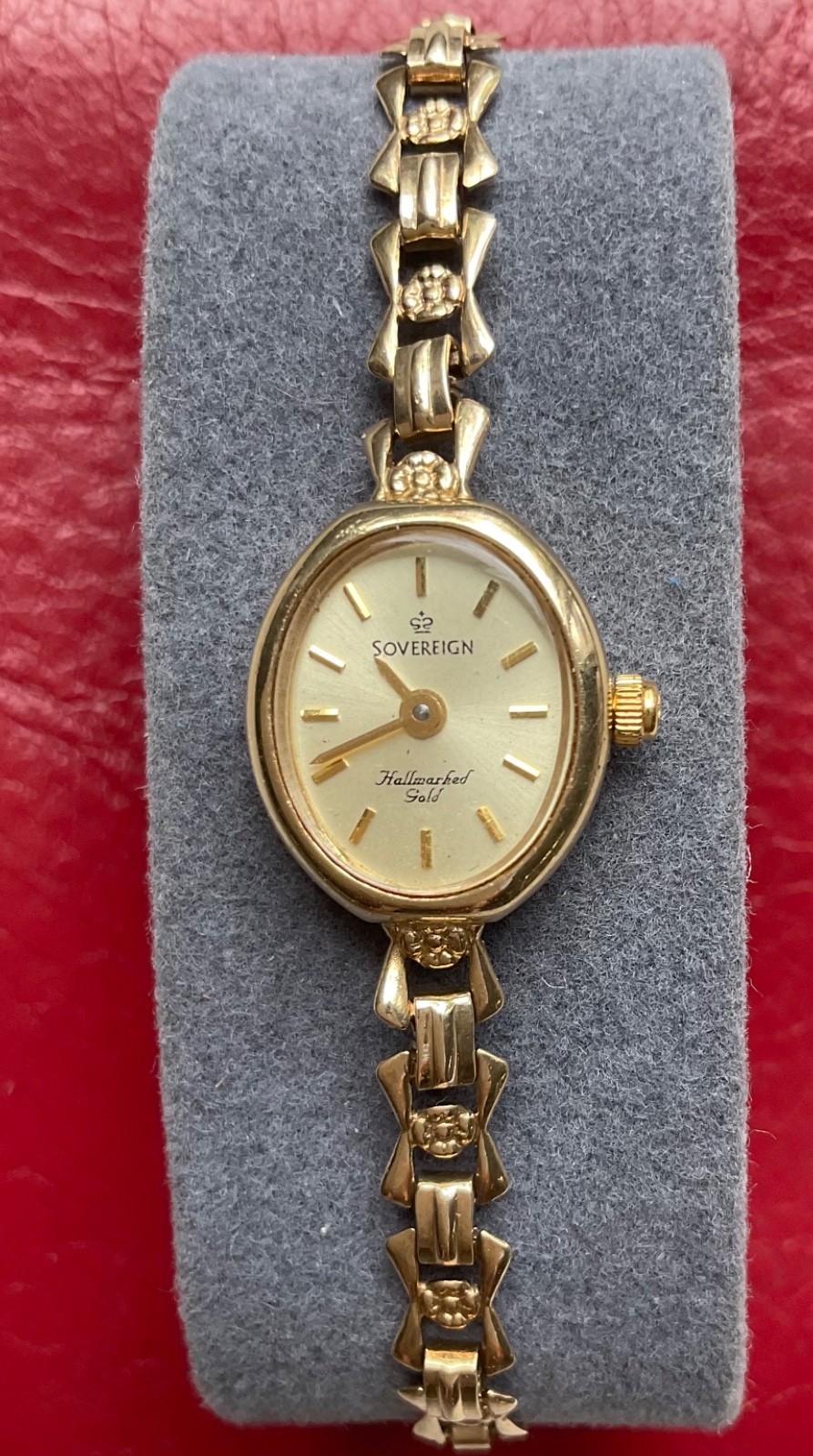 Vintage Sovereign 9K (375) Hallmarked Solid Gold Lady’s Watch, 9K Band 8.8 g