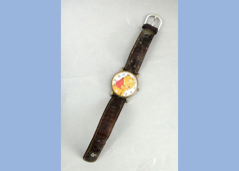 vintage TIMEX POOH WRISTWATCH DISNEY PHILIPPINES bezel stainless water resistant