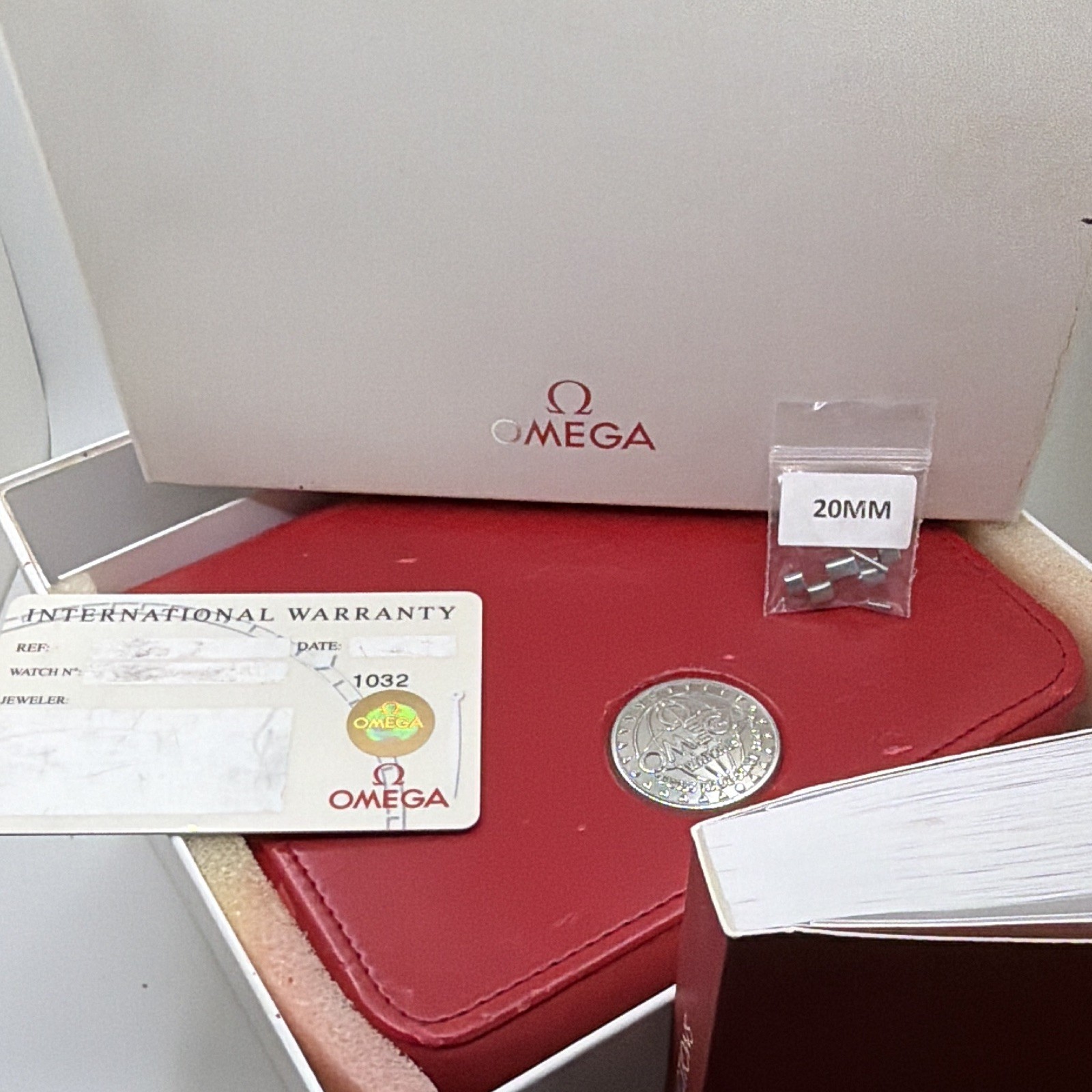 Omega Seamaster 300M Quartz Professional 2541.80.00 – 41MM Bond Watch