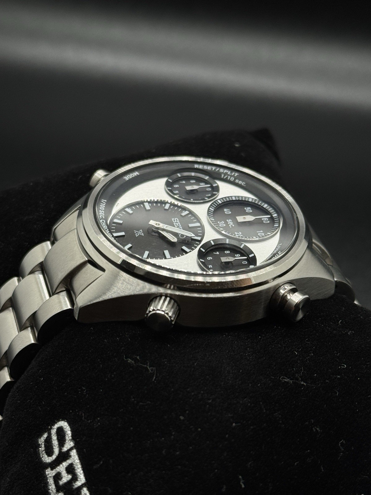 Seiko Prospex Solar Chronograph Sapphire Crystal 42mm Black/Silver Dial Box