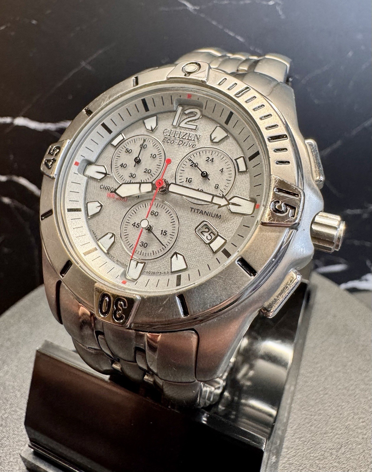 Citizen Eco-Drive Titanium Chronograph H500-S021260 Men’s 42mm Silver 200M Watch