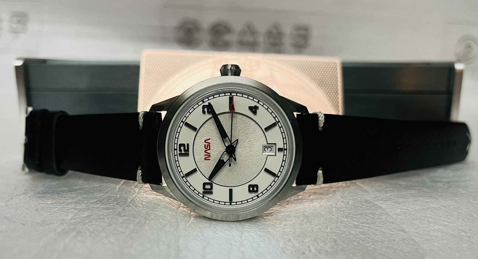 New STORE DISPLAY Zelos COMET 39MM NASA EDITION – DEALER & WARRANTY