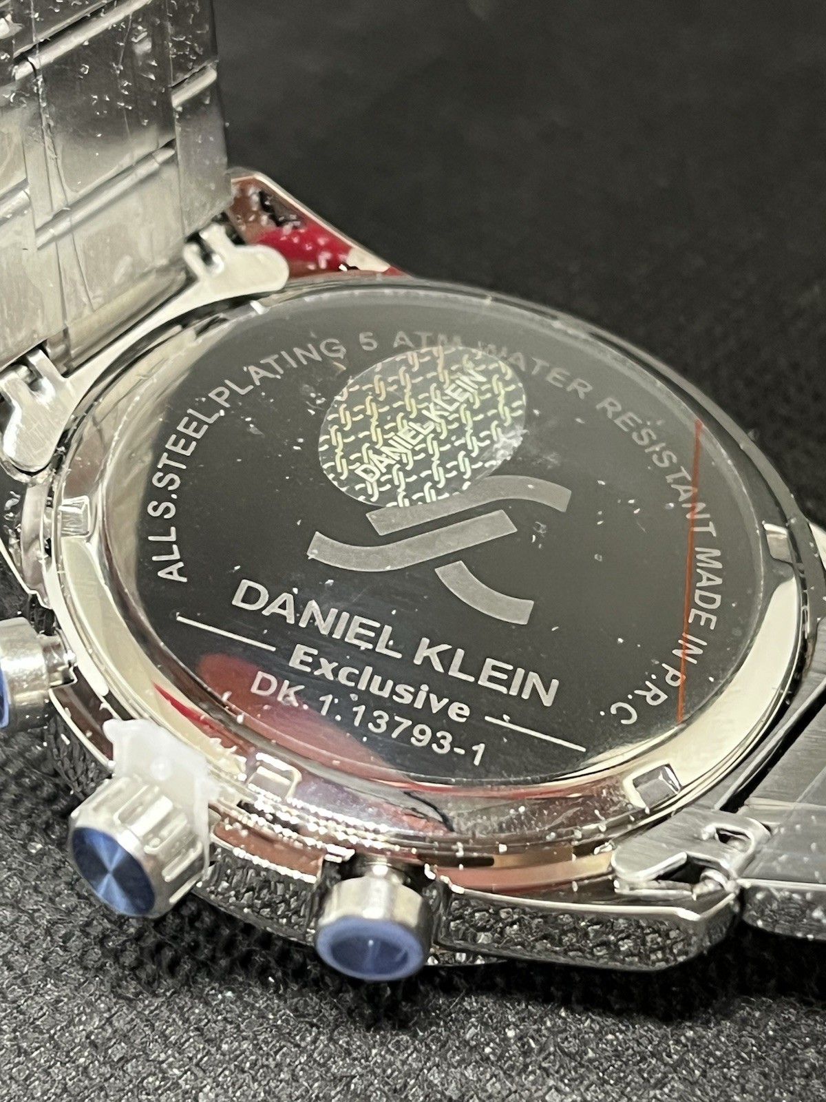 Daniel Klein Exclusive Men Black Watch Steel Plating 5 ATM Silver Tone Day Date