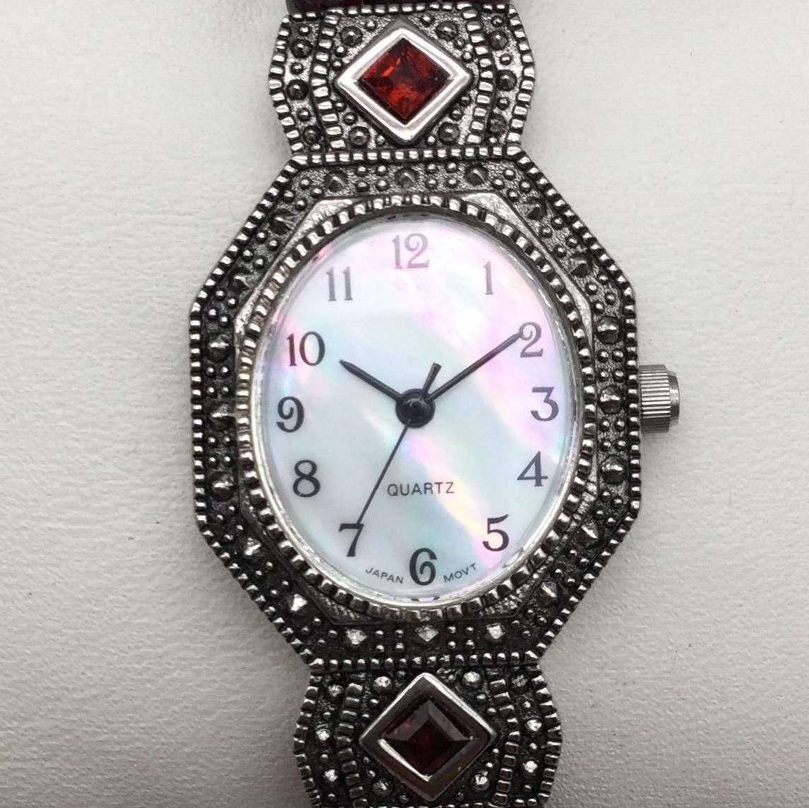 Avon Garnet Womens Watch 23mm White MOP Dial Red Beaded Bracelet New Battery 8″