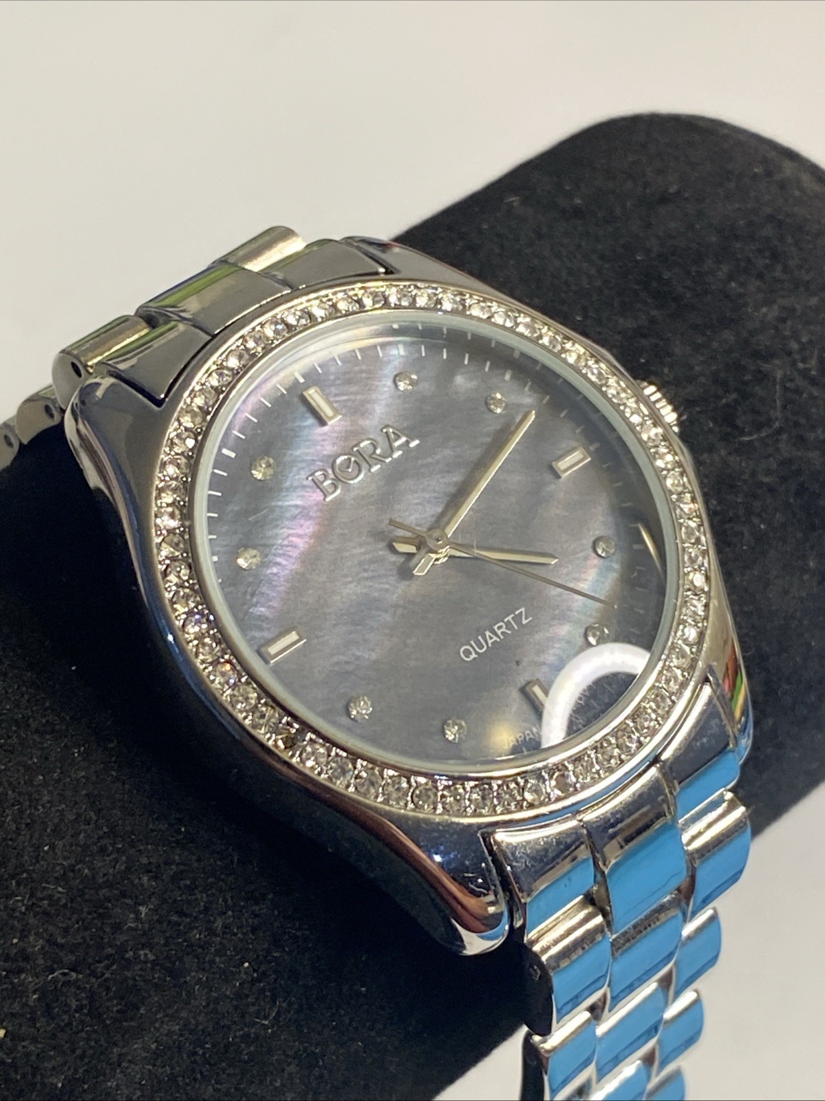 Bora Watch Womens Silver Tone Gem Set Bezel Round Dial 37mm New Battery
