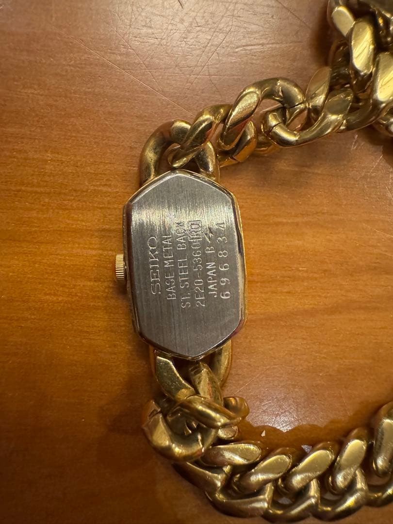 SEIKO gold chain bracelet wristwatch