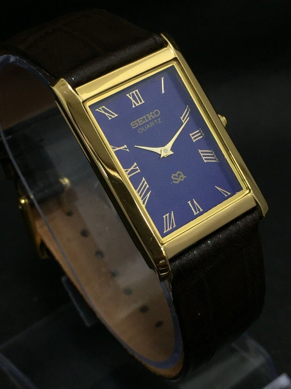 Vintage Seiko Slim Quartz Blue Face Rectangle Japanese 26MM Case Mens Watch S05