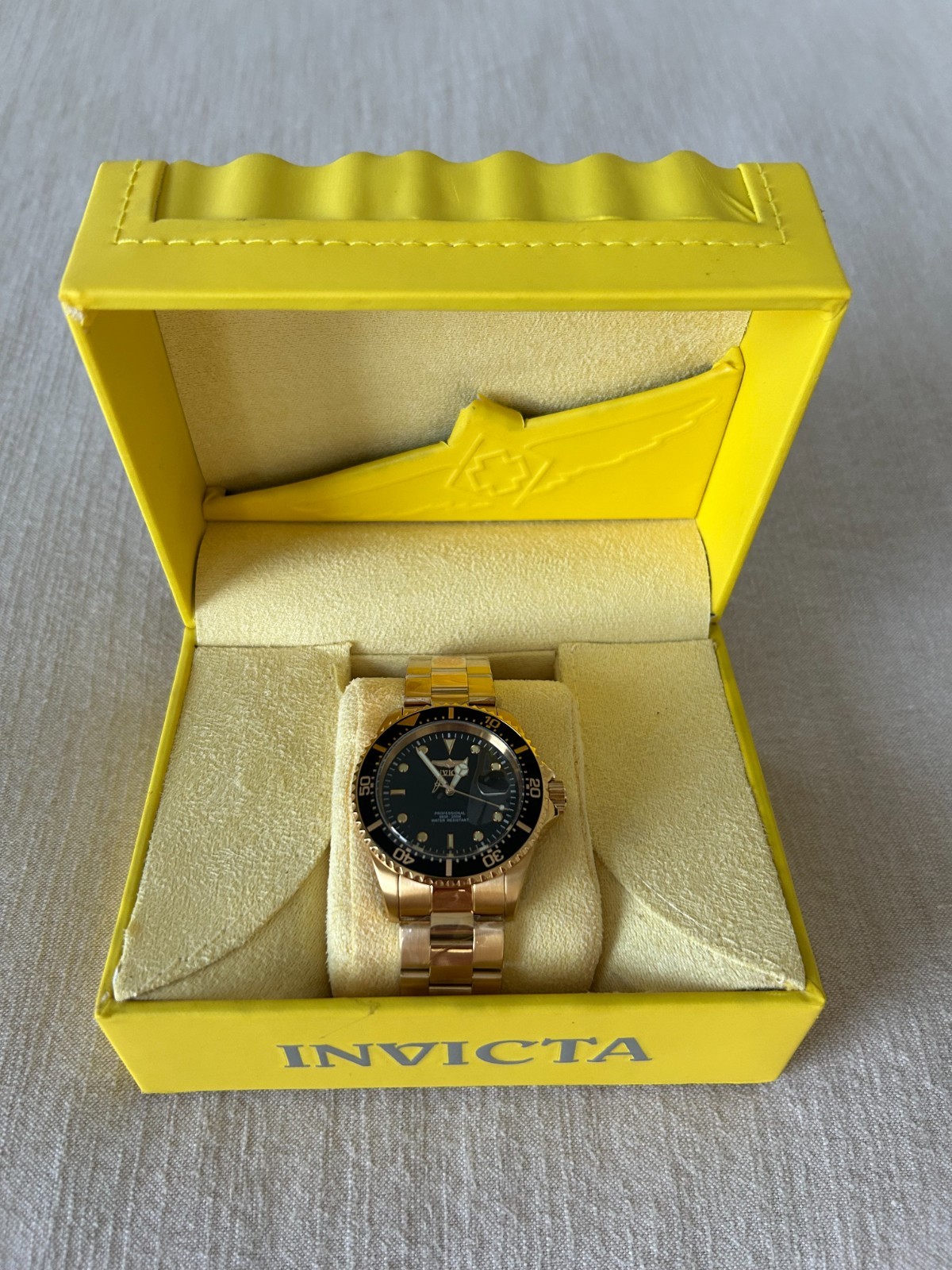 invicta men’s watch pro diver gold