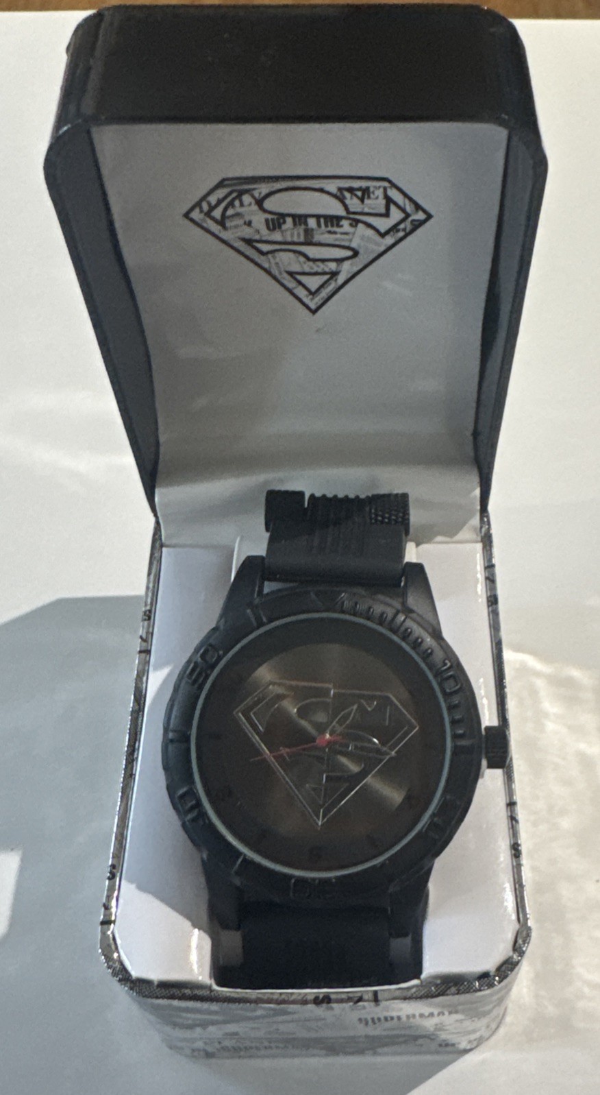 DC Comics Superman Men’s Watch – Accutime – Matte Black Logo Dial no battery