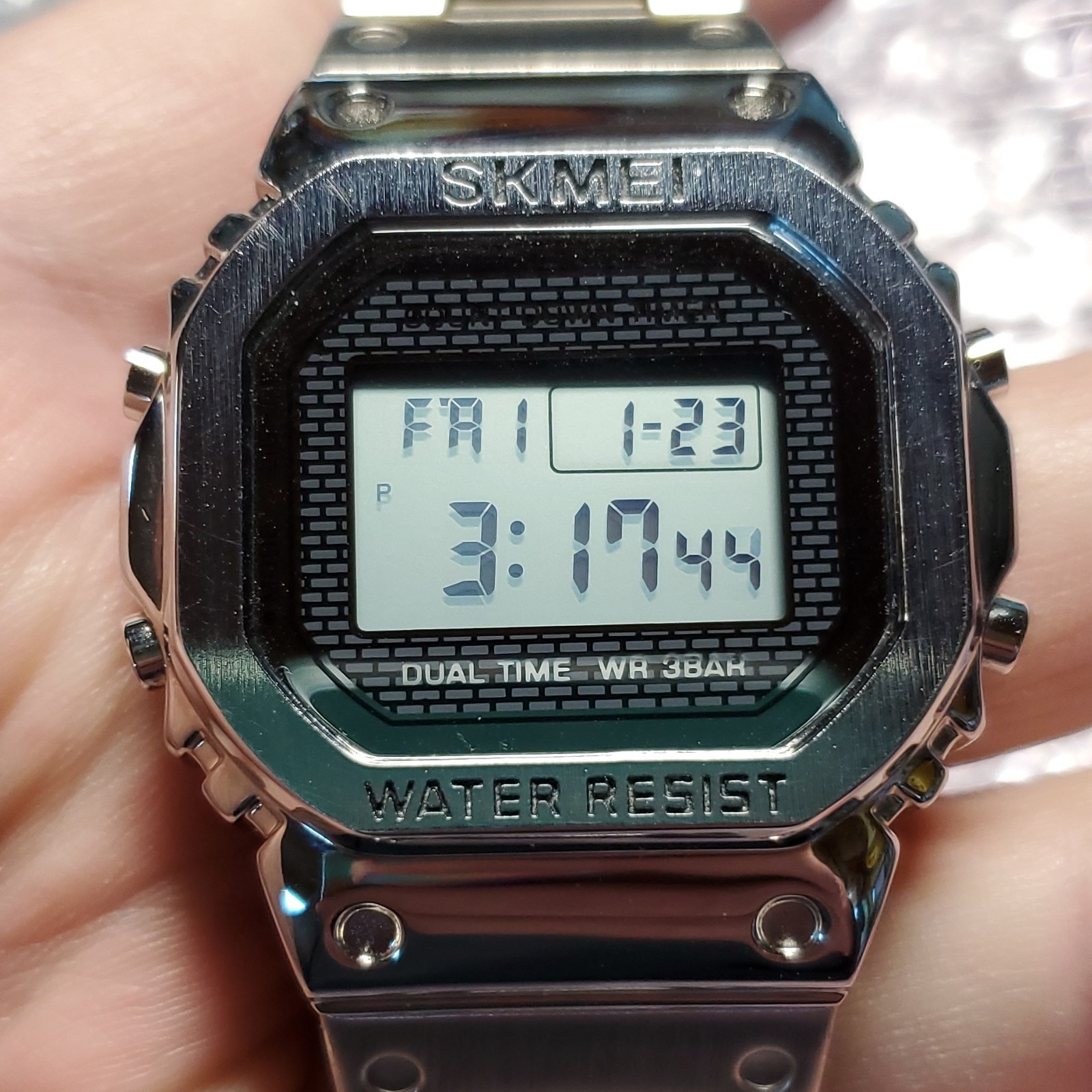 SKMEI Quartz Digital Watch Black/Silver Stainless Steel Band 30M WR-