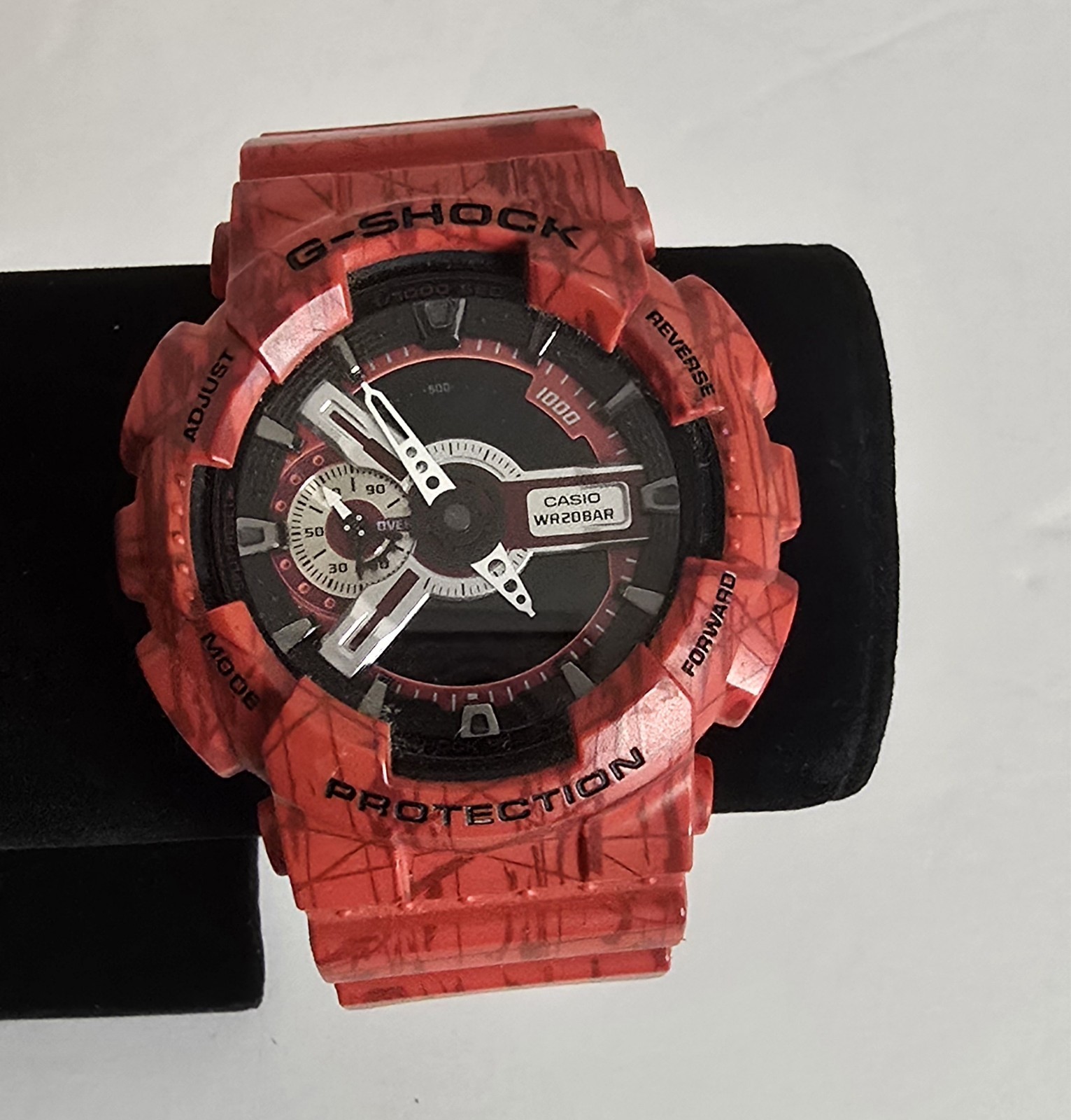 G-Shock GA-110SL Slash Pattern Quartz Unisex Watch Red Resin Band 51mm