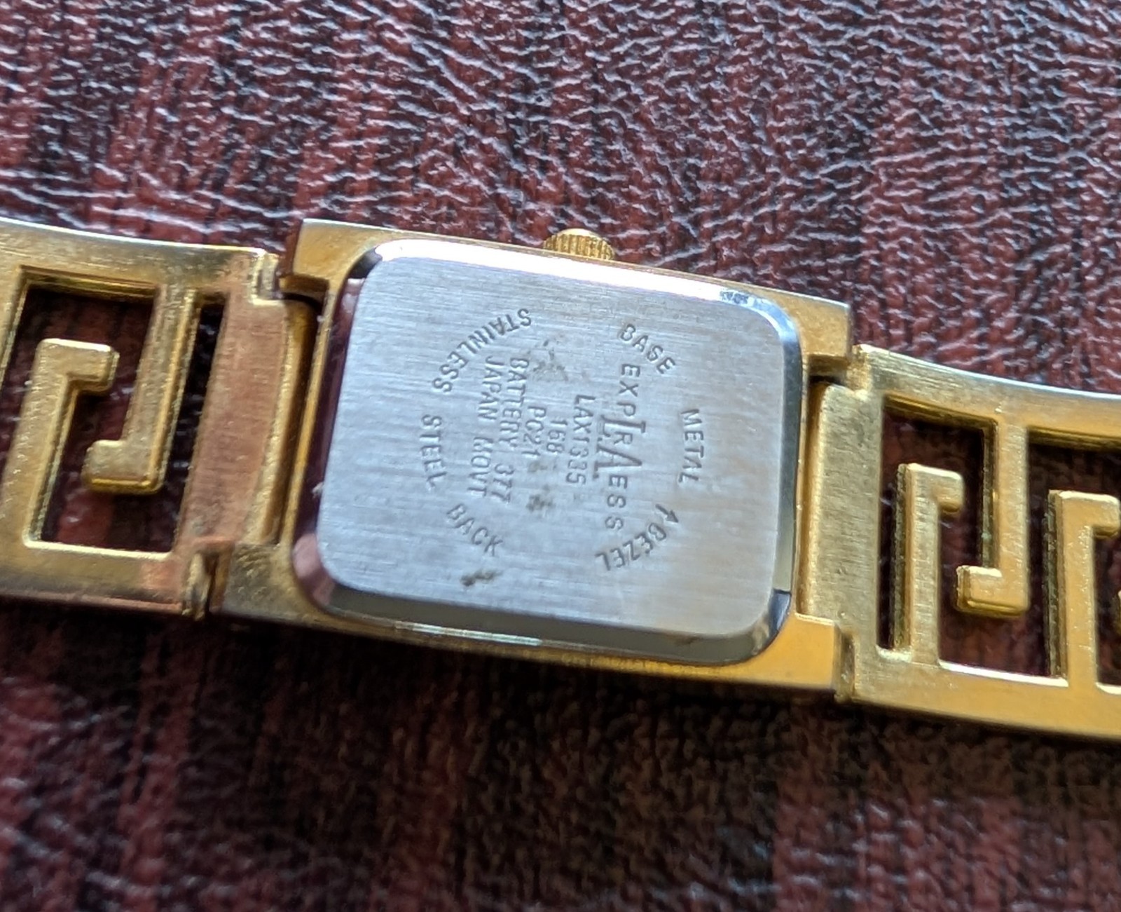 LA Express Quartz Ladies Watch Gold