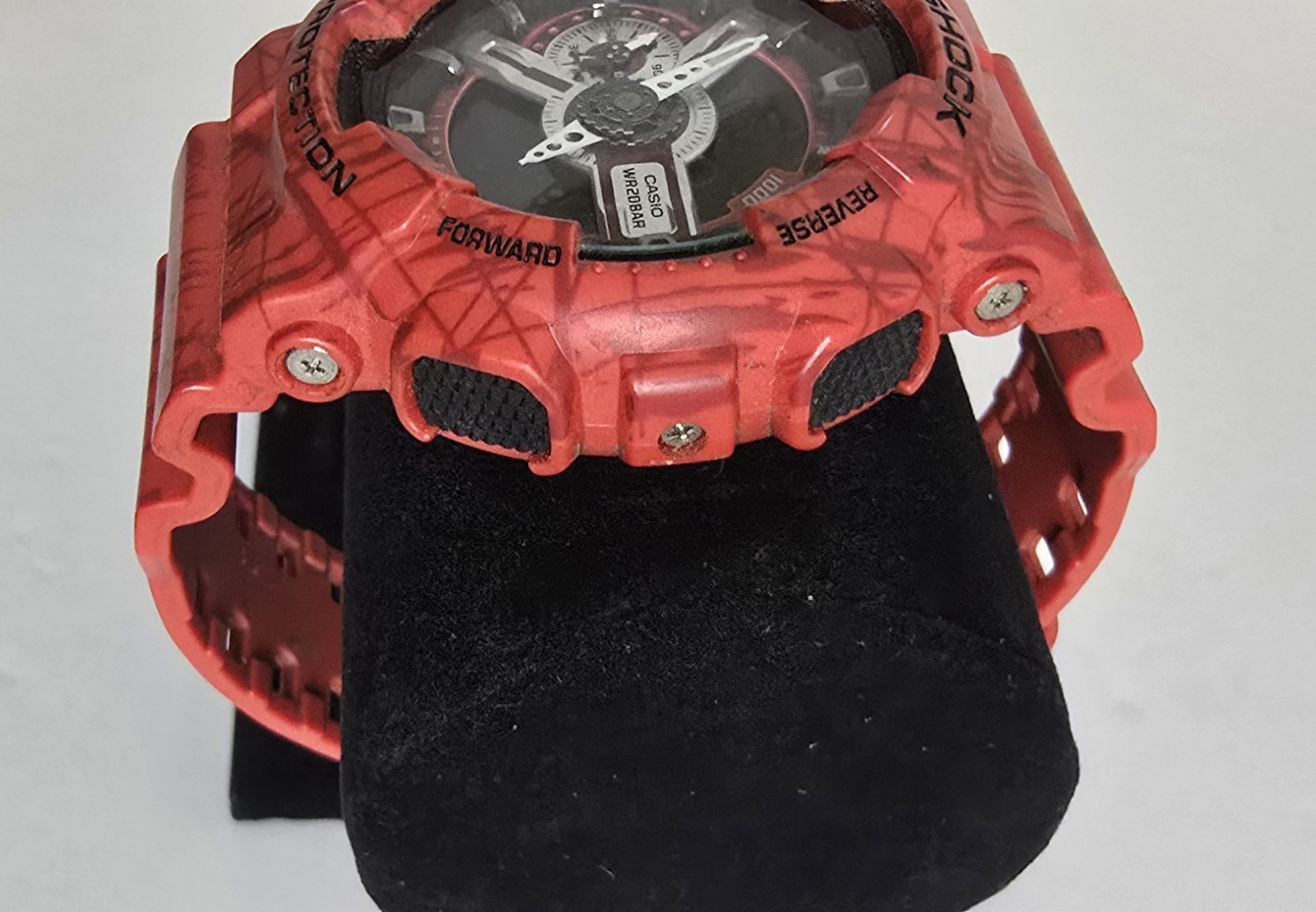 G-Shock GA-110SL Slash Pattern Quartz Unisex Watch Red Resin Band 51mm