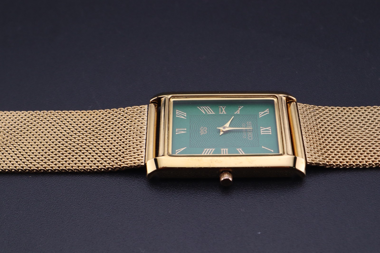 Vintage Seiko Slim GREEN GOLD Quartz Men’s Wrist Watch – ( FREE SHIPPING )
