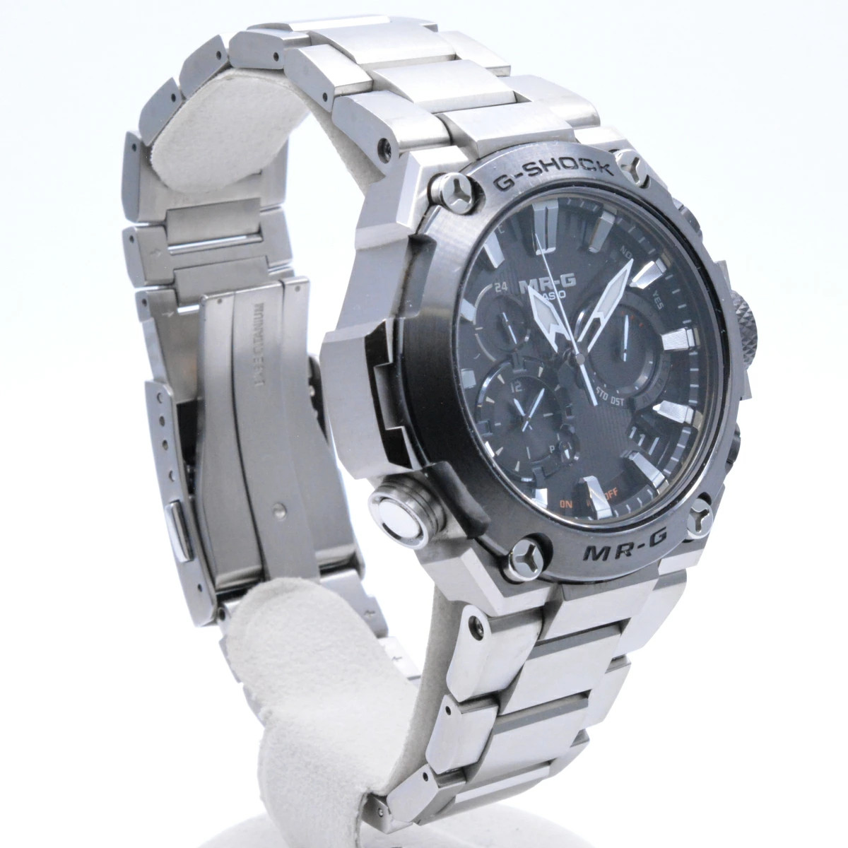 Used CASIO MRG B2000D 1AJR G SHOCK MR G G Shock Black Tough Solar Titanium 49.8m