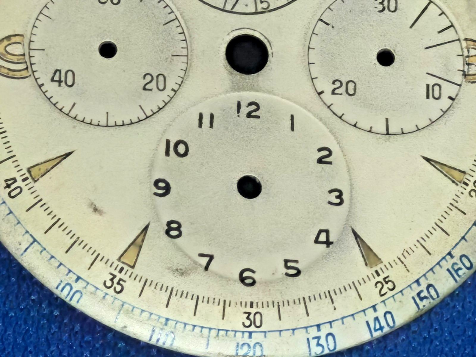 Universal Geneve Tri-compax Moon Phase Chronograph Dial 31.8mm Tri Compax Vintag