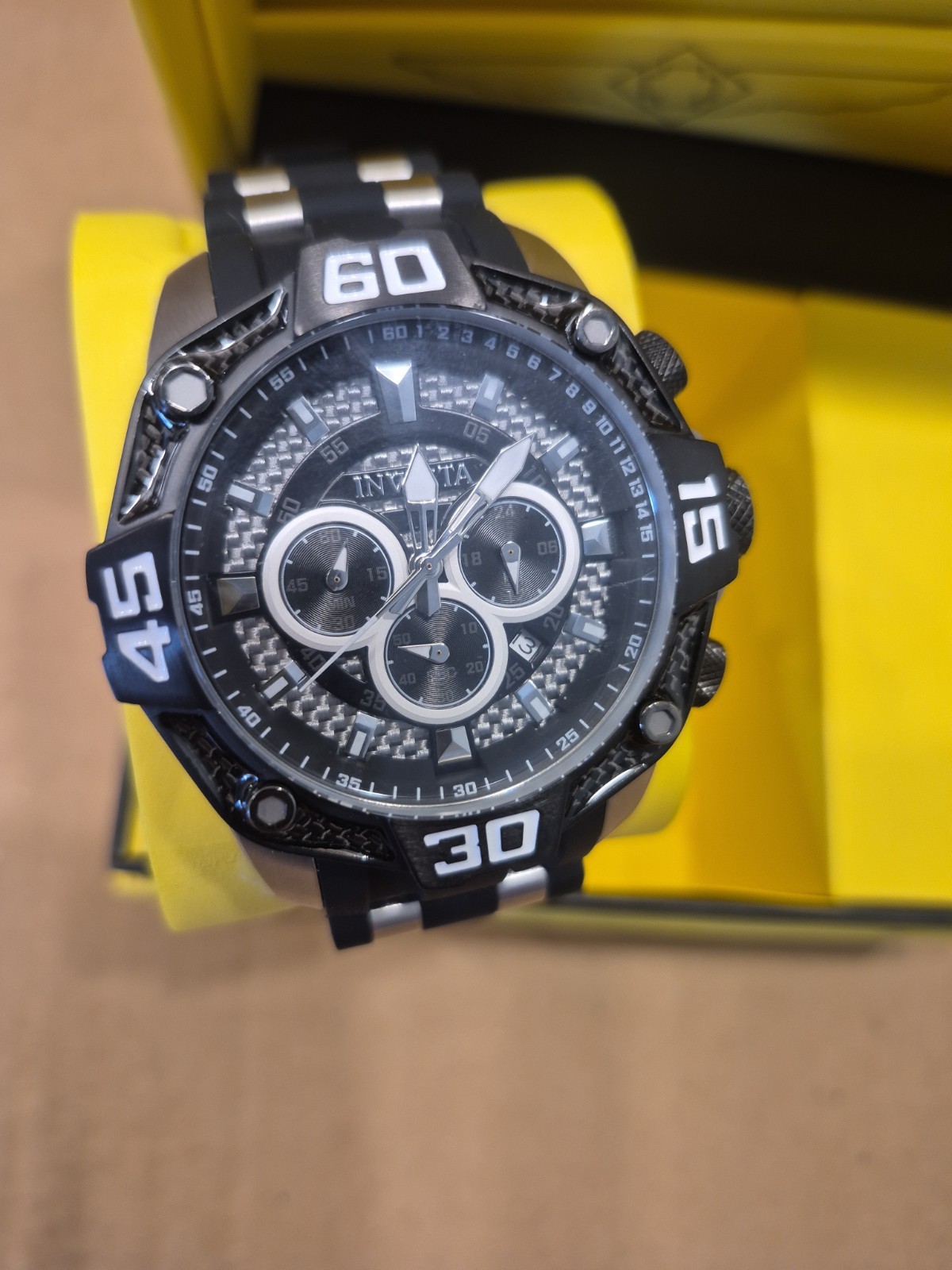Invicta Men’s 44704 Pro Diver Chronograph Carbon Fiber Dial & Bezel 100M