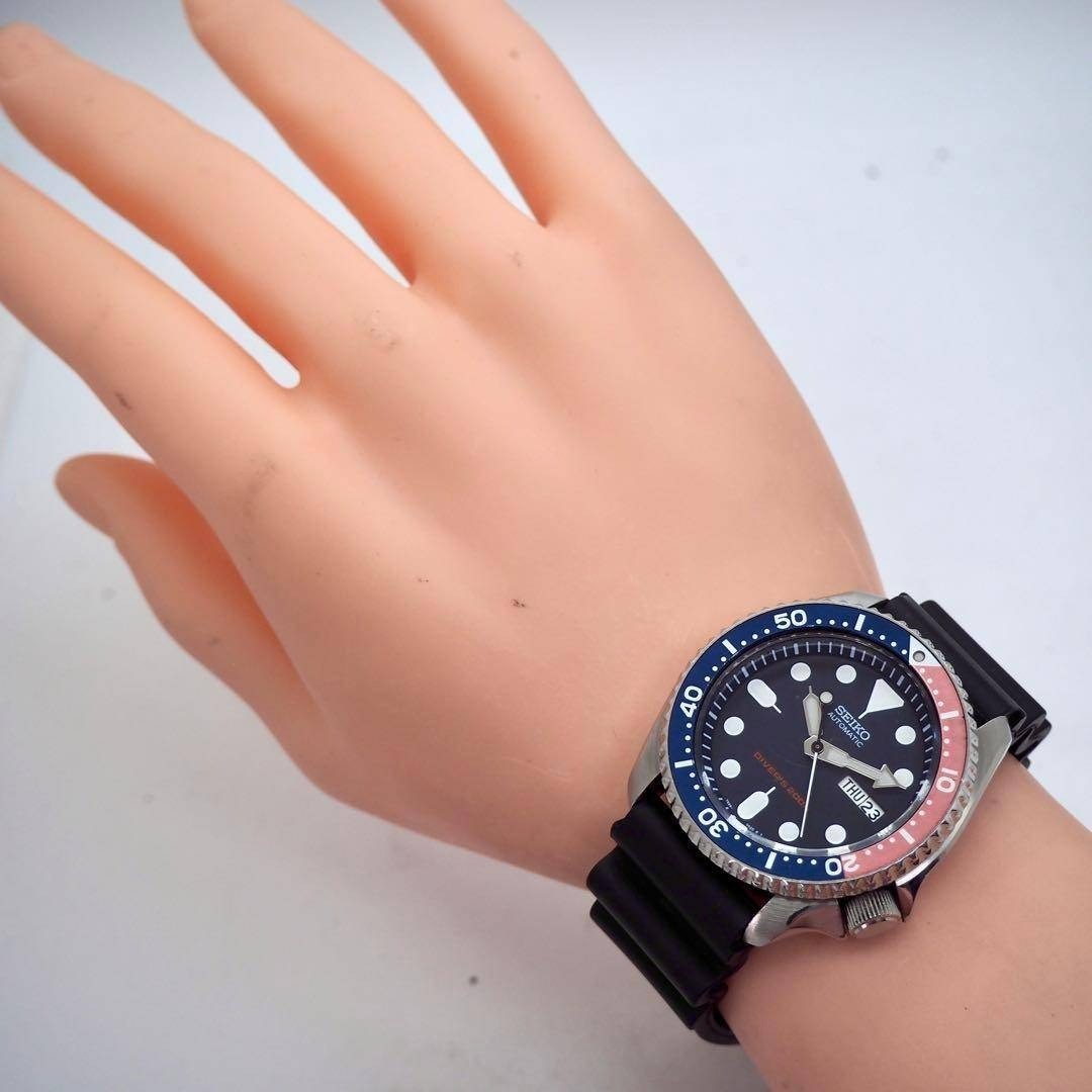 Seiko SKX009 7S26-0020 Automatic Diver 200m Pepsi Navy Dial Mens Watch Japan