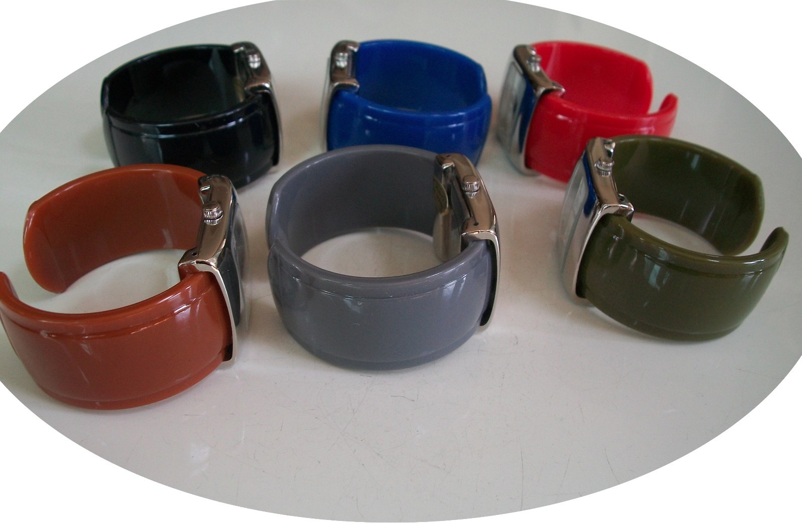 Number Dial Blue, Gray, Black, Red, Brown Plastic Cuff BangleWomen Casual Watch