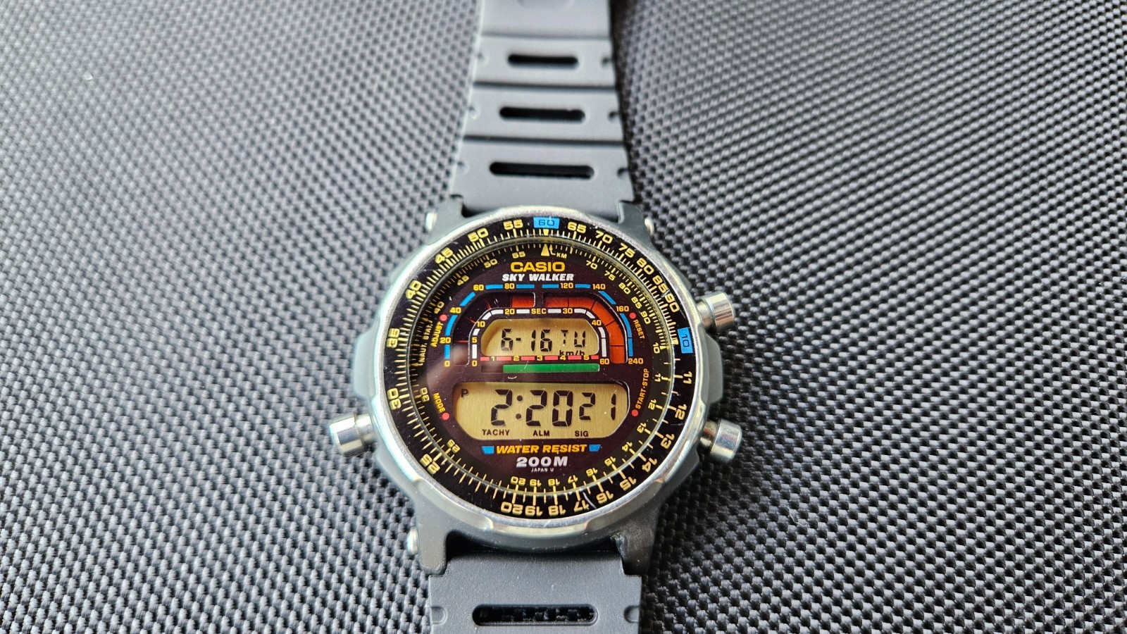 Rare Vintage Casio Sky Walker DW-401 Digital Sports Watch JDM 1980s