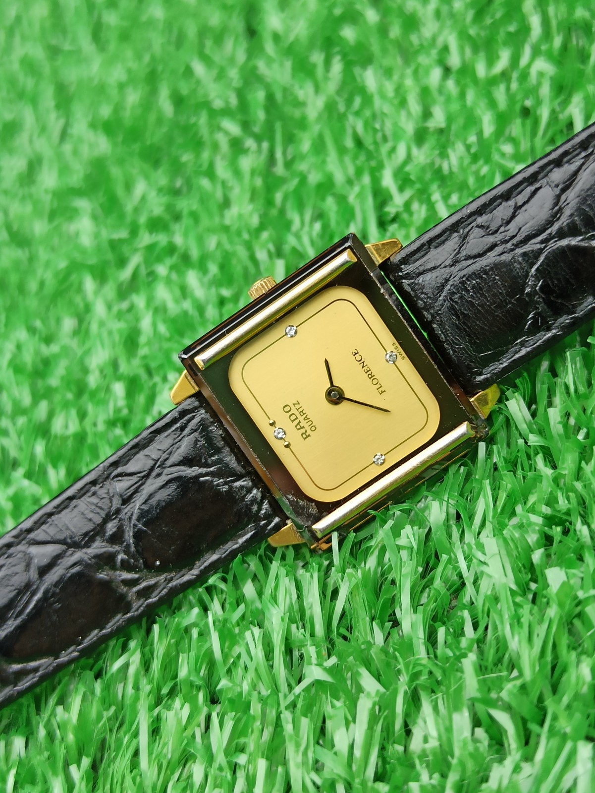 SMALL ! VINTAGE RADO FLORENCE MODEL SLIM WATCH SWISS MADE 90s UNISEX & RARE