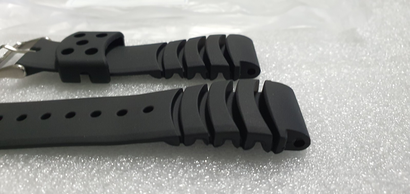 Seiko 4KR3JZR 4KR3NZR Genuine Black Plastic/Resin Strap by Seiko 20mm/2.0cm