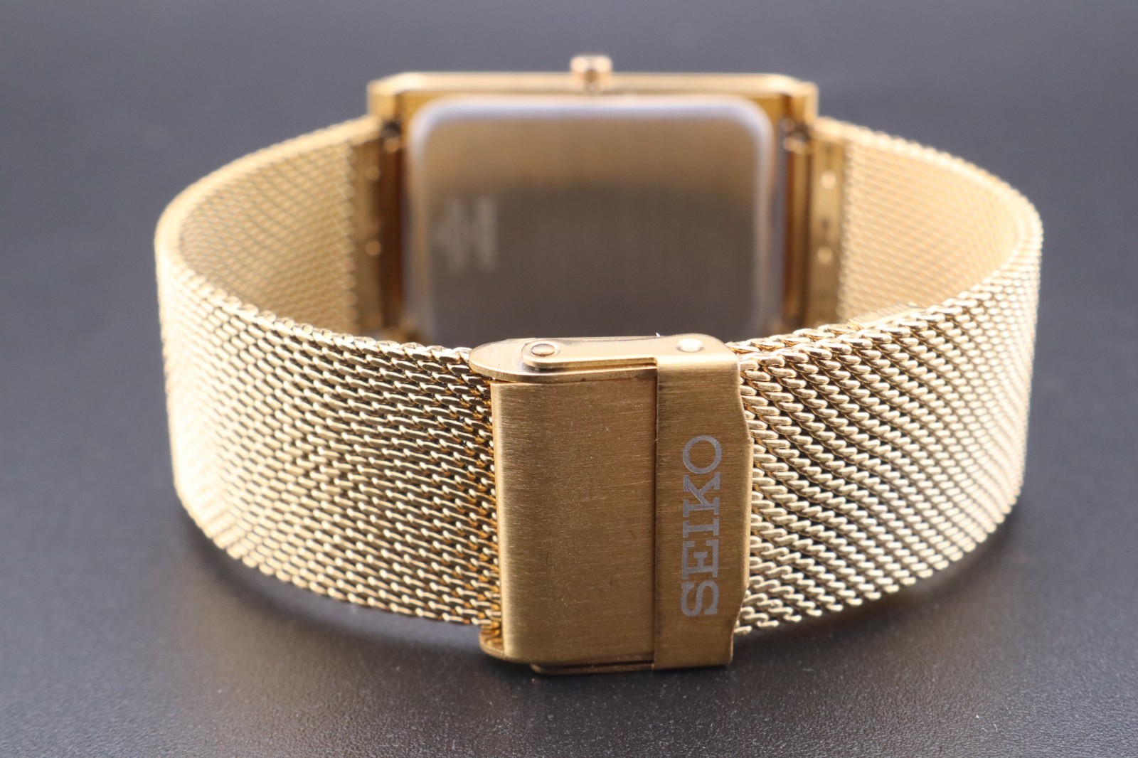 Vintage Seiko Slim GREEN GOLD Quartz Men’s Wrist Watch – ( FREE SHIPPING )