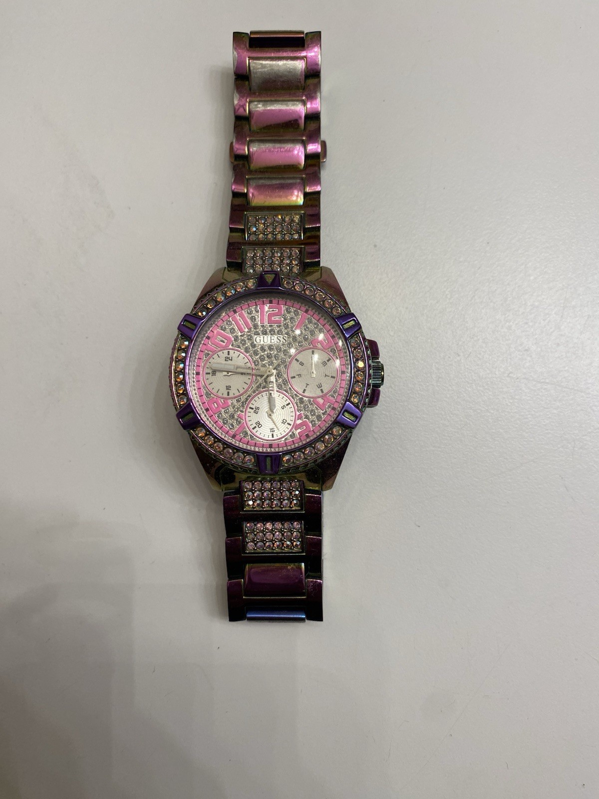 GUESS Women’s Analog Wristwatch Pink Dial Metal Bracelet Purple Multicolor