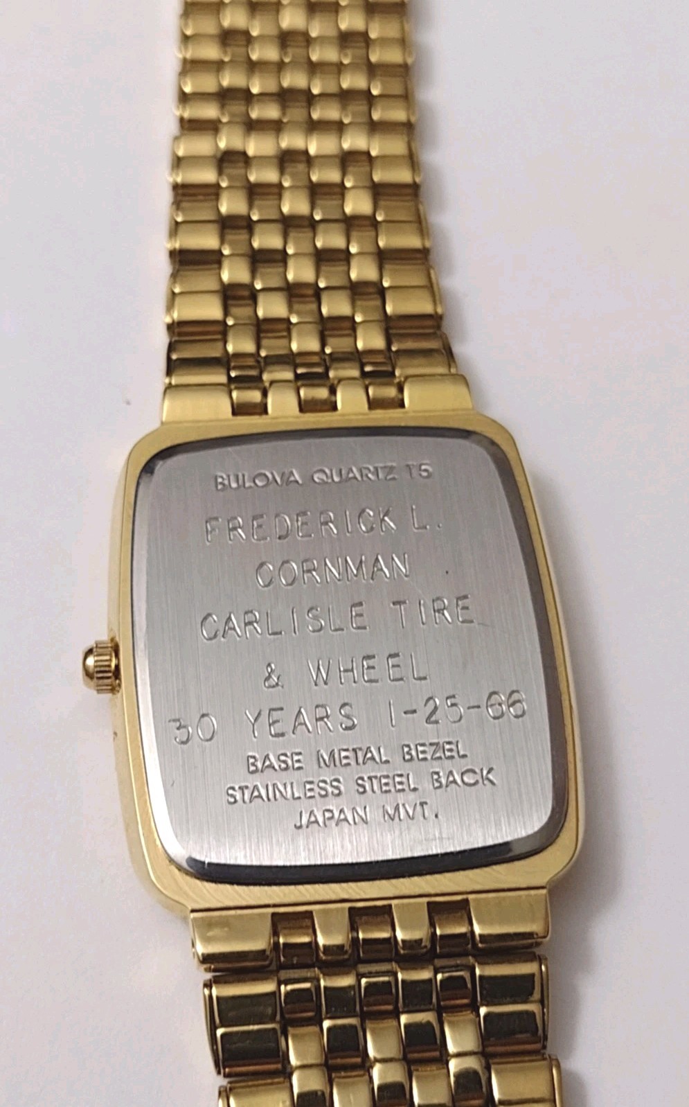 Vintage Men’s Formal Dress Gold Tone Diamond Bulova Quartz Watch Service Award