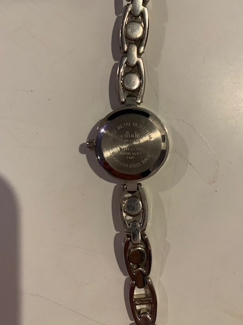 Allude FMDAL620 Silver Tone Quartz Analog Women’s Watch Sz. 7″ Battery