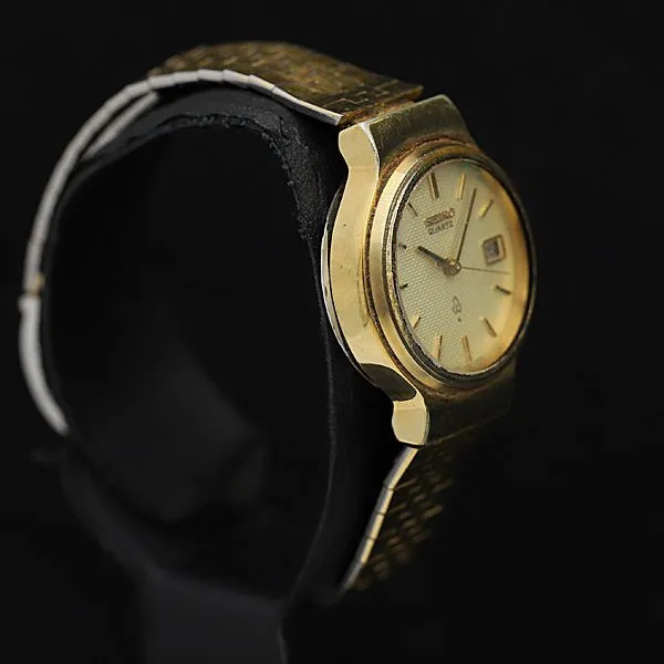 Working condition, excellent condition. Seiko Quartz 7902-0010 ivory dial, date,