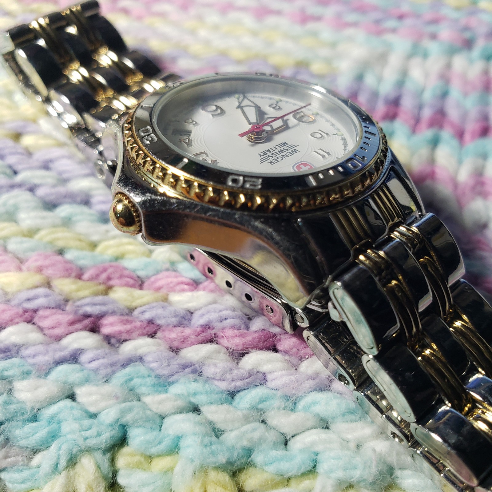 Wenger Swiss Military Watch Water Resistant 100m Two Tone 79095 Mineral Crystal