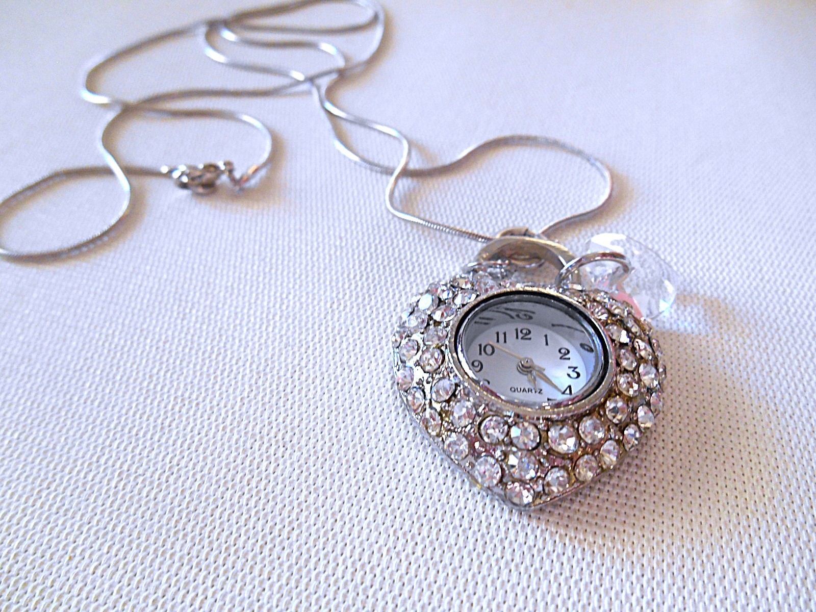 Silvertone & Clear Rhinestone Heart Necklace Watch – New Battery