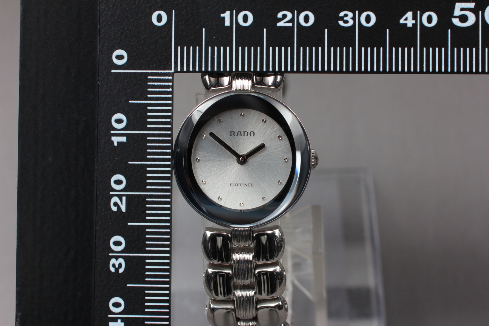 [Exc+5] Rado Florence 153.3717.4 Silver dail Lady’s Quartz Watch From JAPAN