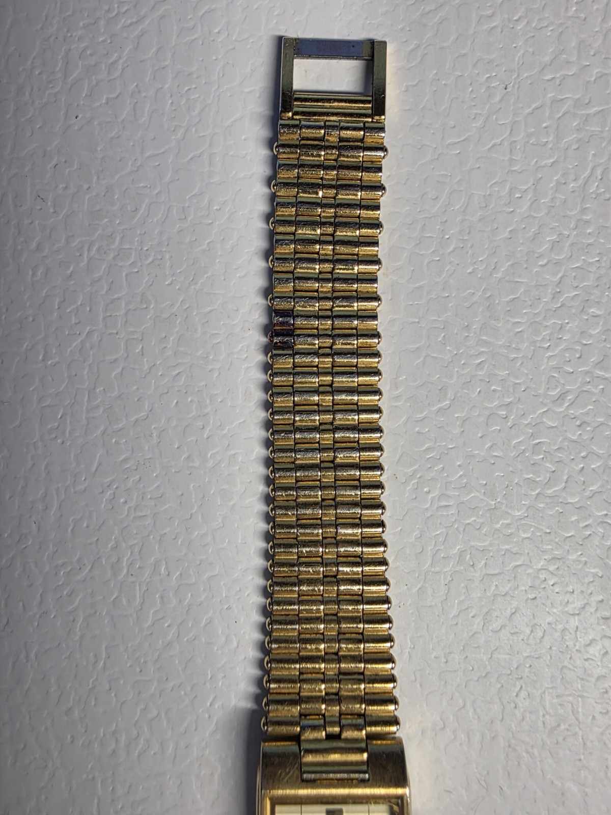 Pulsar V232 Gold Toned Watch