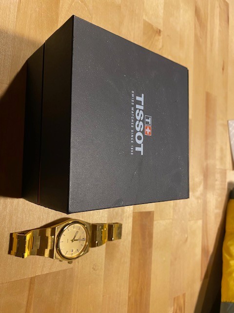 New Tissot PRX 40mm Champagne Men’s Watch Quartz Watch T137.410.33.021.00