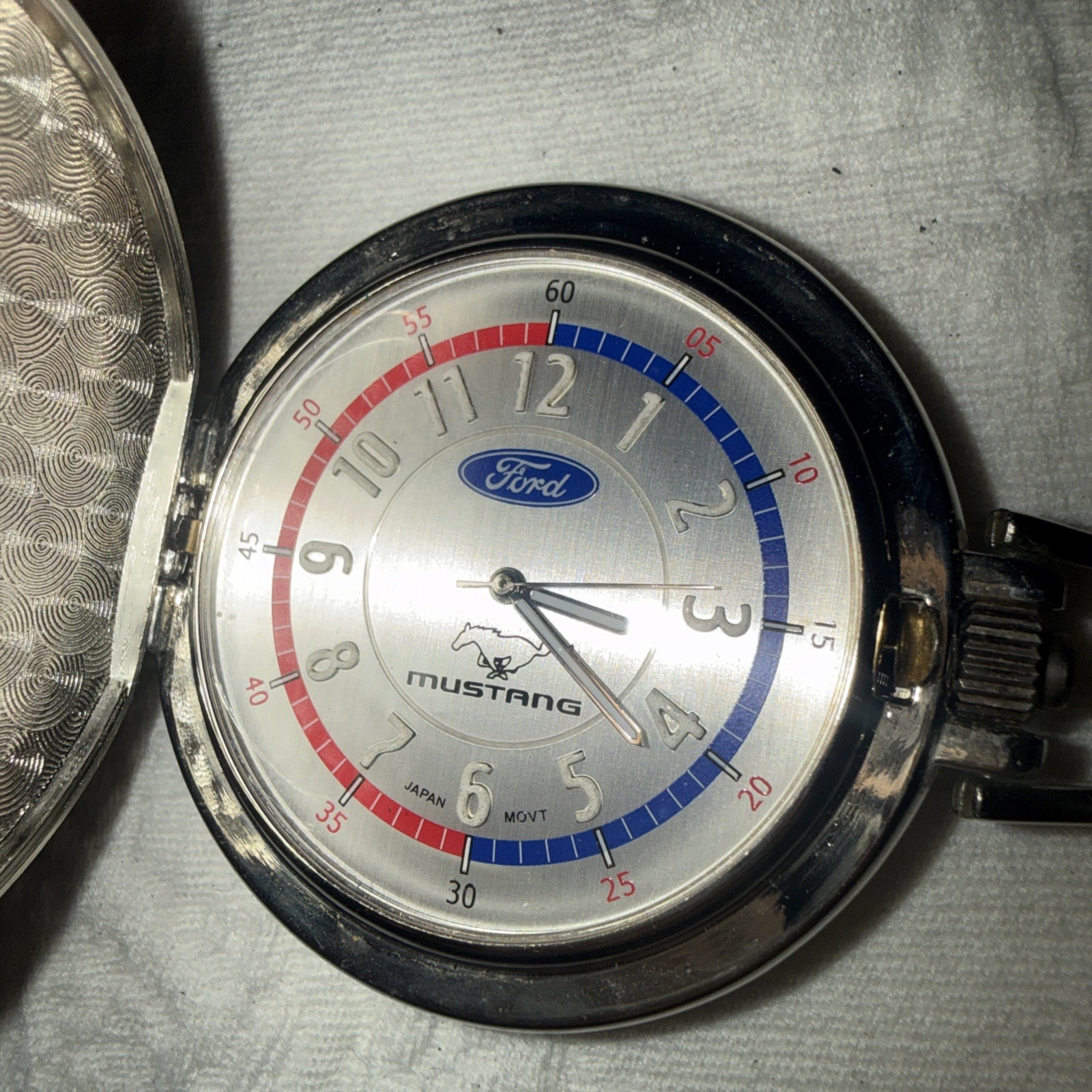 VTG Ford Mustang Silver Tone Pocket Watch w/Flip Cover & Clip Needs Battery
