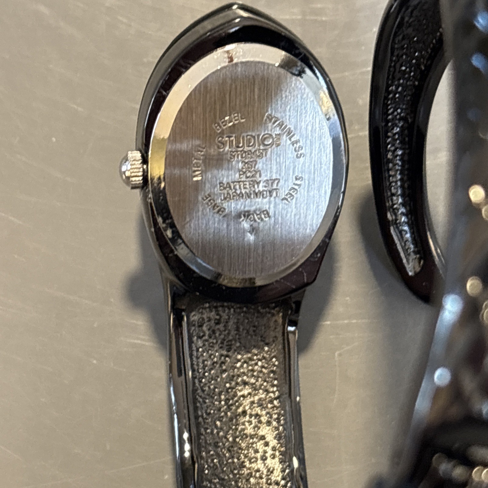 STUDIO Snake Bangle Bracelet Watch STD945T Black Flip Dial New Battery – Works!