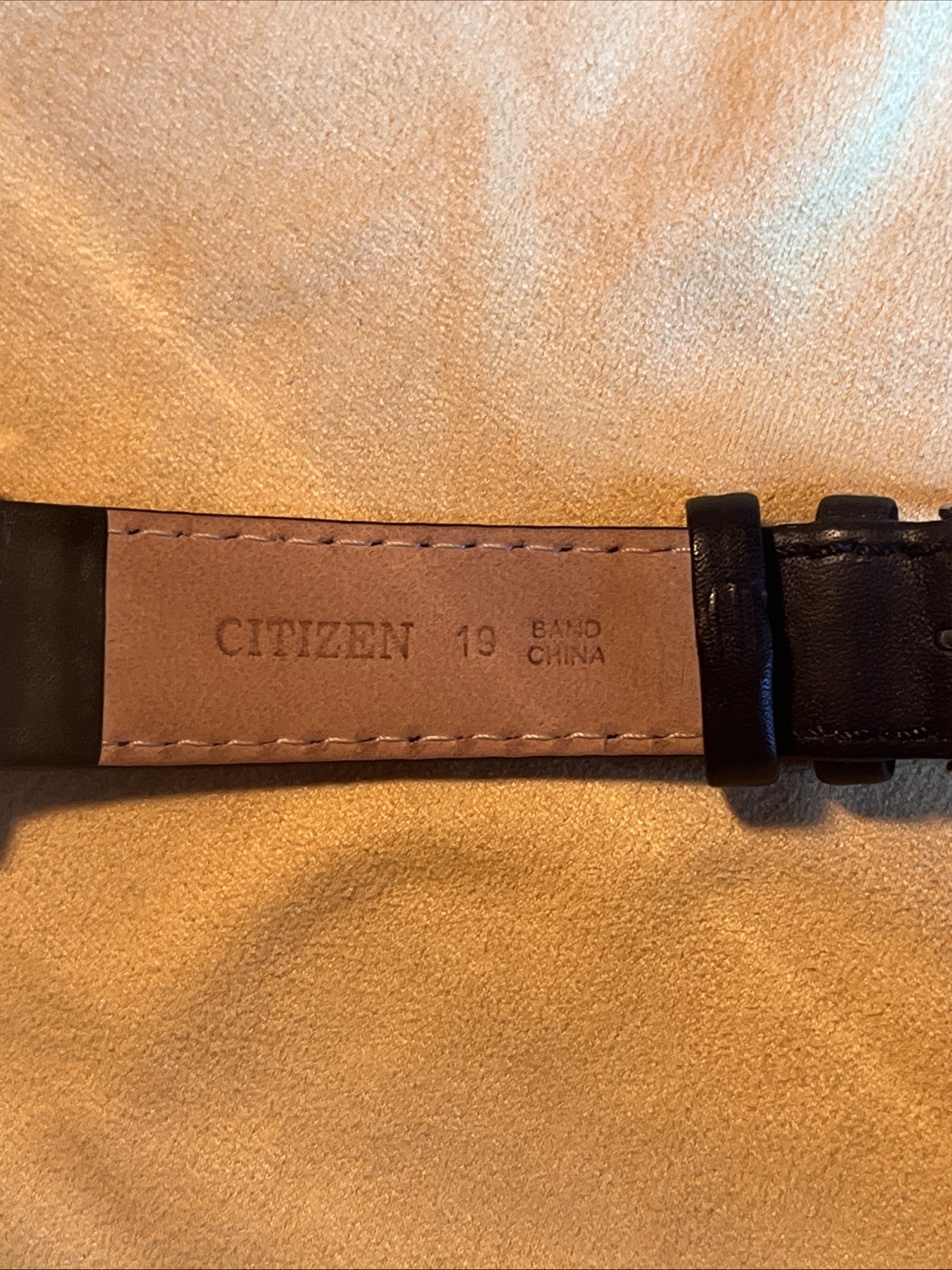 Citizen Quartz Mens 27mm Black Dial Dress Tank Watch 1012 Great Condition